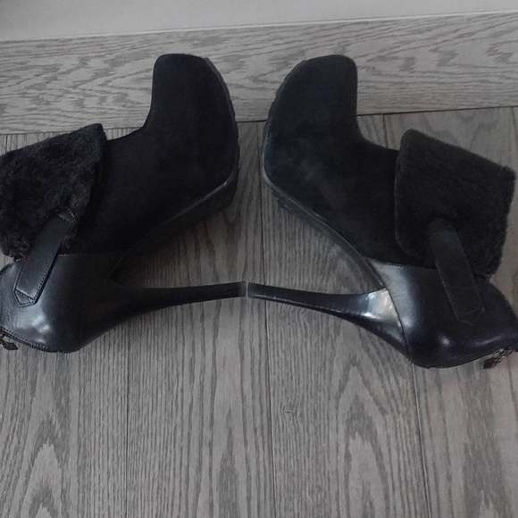 Beautiful heels by Guess🌟🌟🌟🍀🍀🍀 - Picture 15 of 16